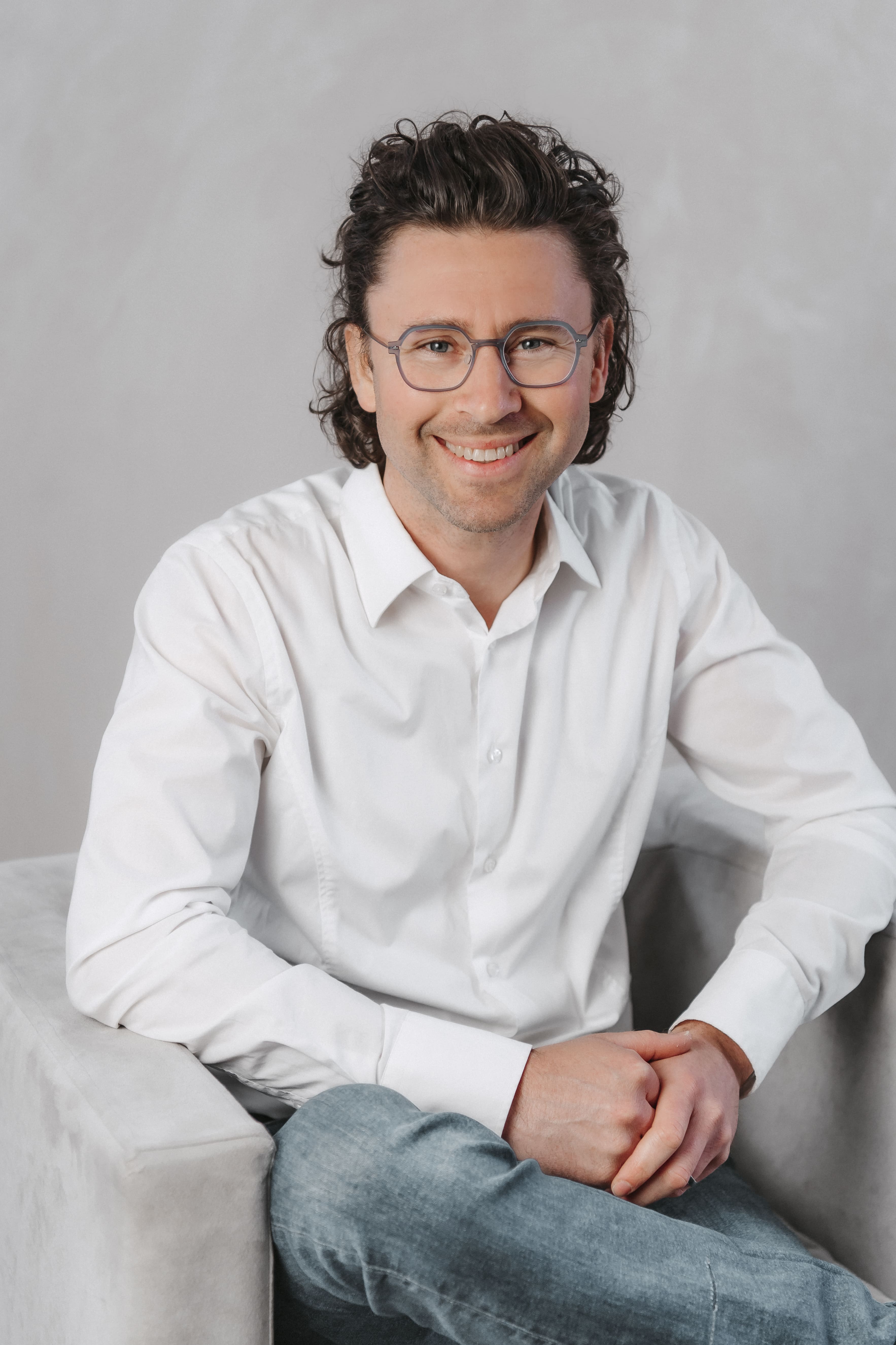 Herr Mathias Behr